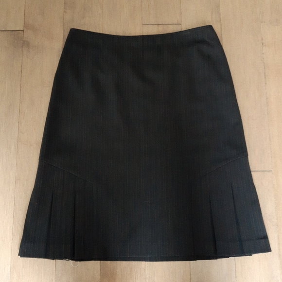 San Francisco / Striped Pleated Skirt / Size 9 - Picture 2 of 7